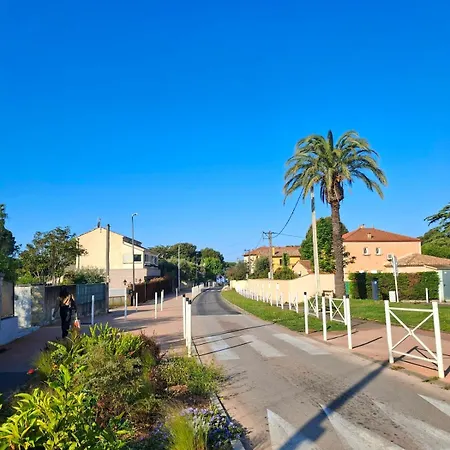 Maguta Ii House In Lecques 4 People ليه ليكيه